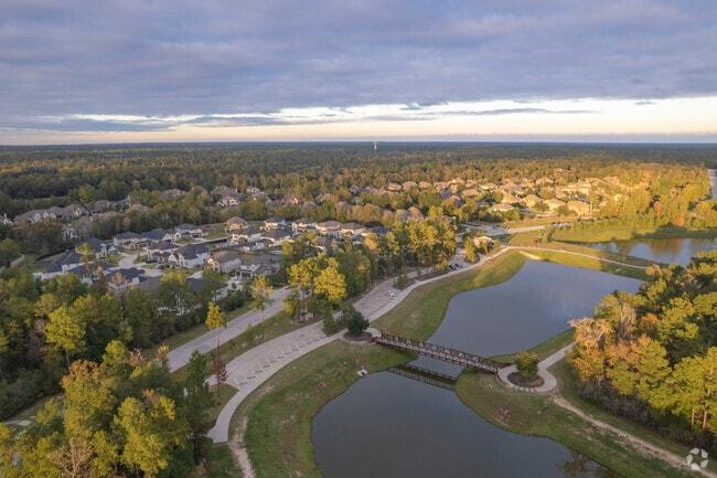 Moving to Woodforest? Pay Attention to What Hasn’t Been Built Yet