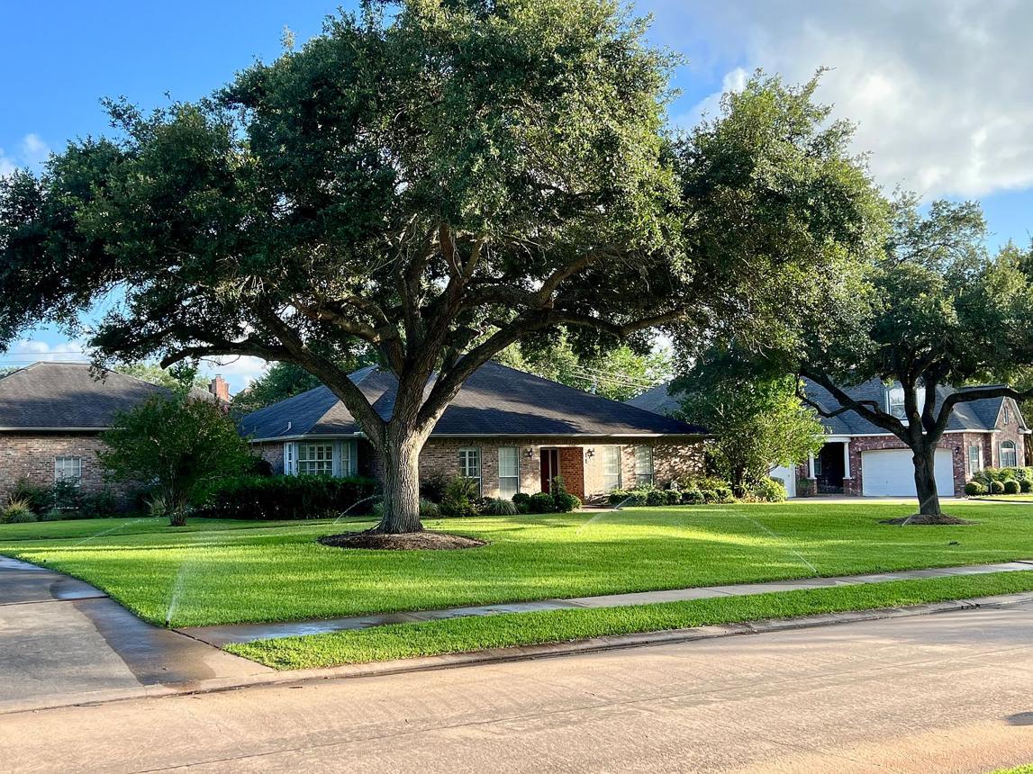 Moving to Spring? Your First Texas Summer May Change How You Look at a House