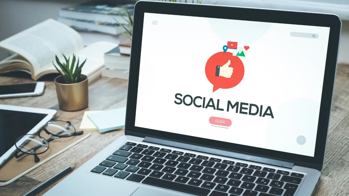 selective focus photography of light bulb