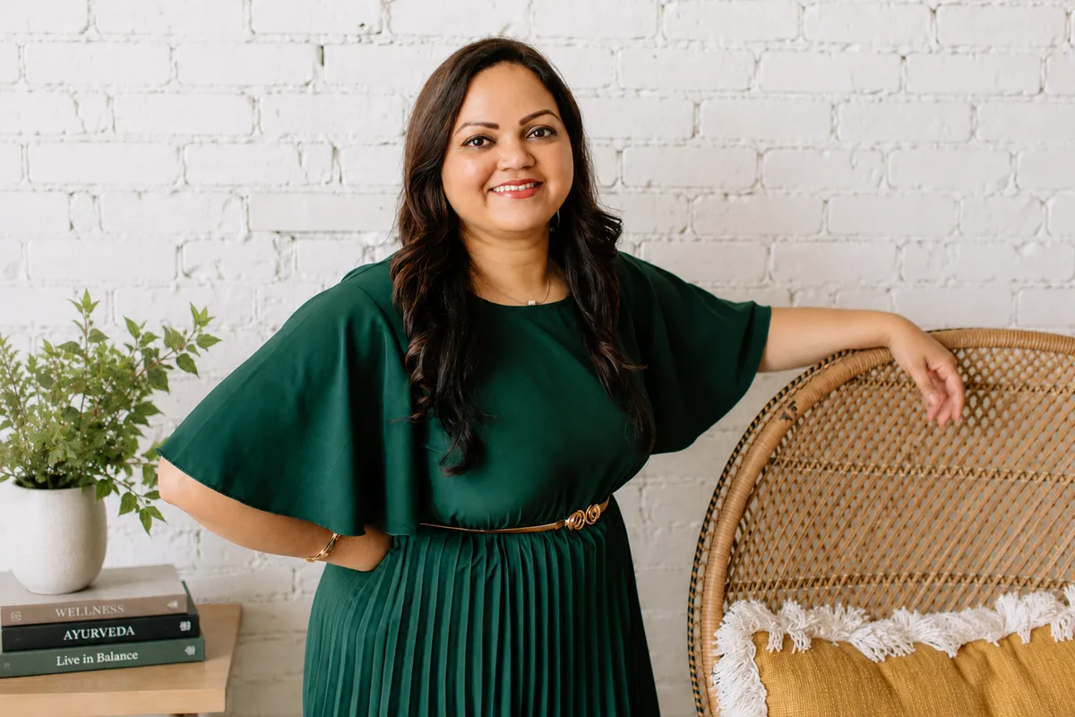 Manjiri Nadkarni, Ayurvedic vaidya, representing personalized clinical consultation, assessment and care with a Ayurveda specialist