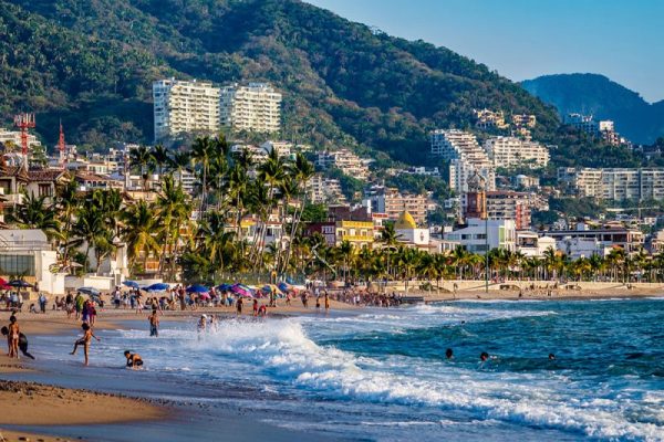 Why Retire In Puerto Vallarta?