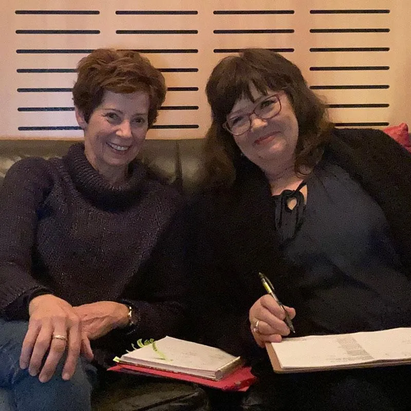 Photo of Lesley and Sharny