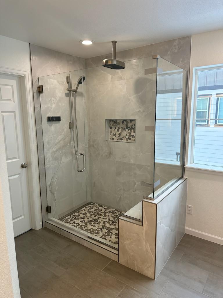 Professional bathroom remodeling in Longmont, Colorado