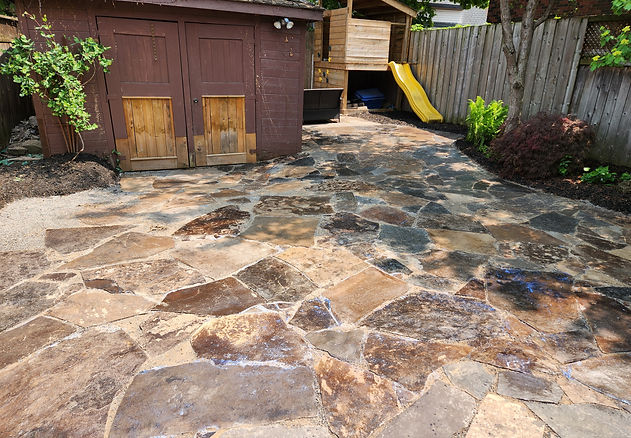 Landscaping and hardscaping in Burlington Ontario by Project Seal & Coat