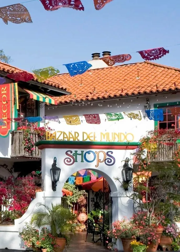 Bazaar del Mundo Shops, Taylor Street