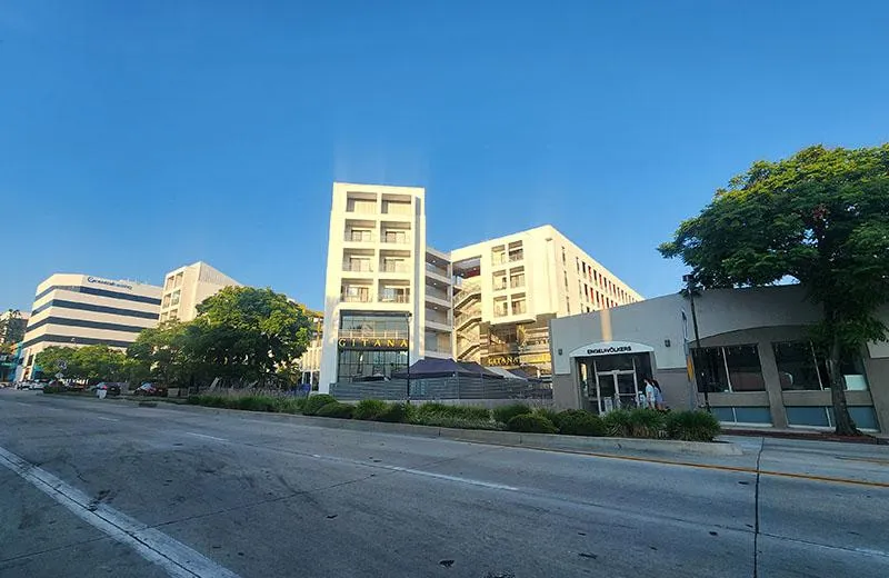 Street view of Gitana building complex