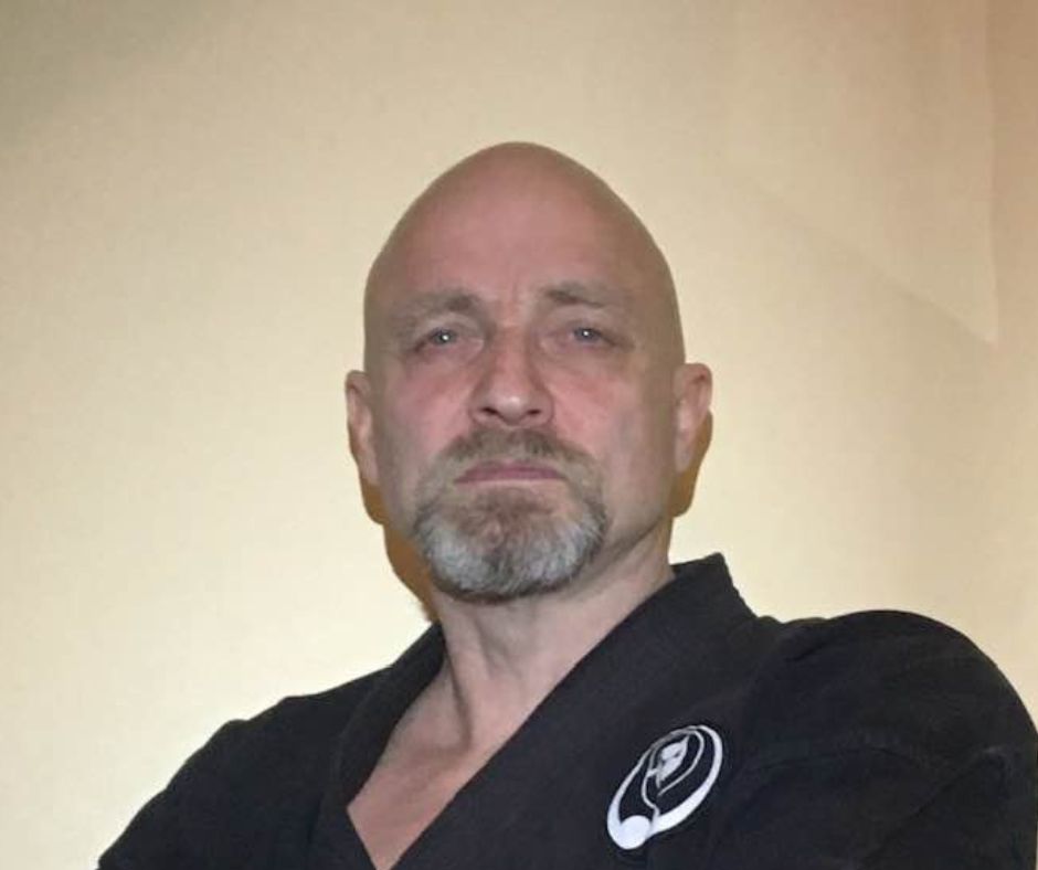 A picture of Gavin Mulholland vouching for Nick Hughes' control & restraint course