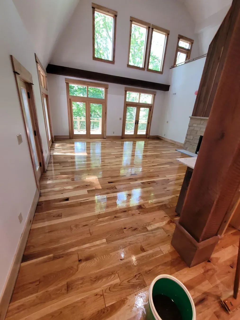 Welcome to Cardinal Hardwood Flooring: Where Craftsmanship Meets Exceptional Service