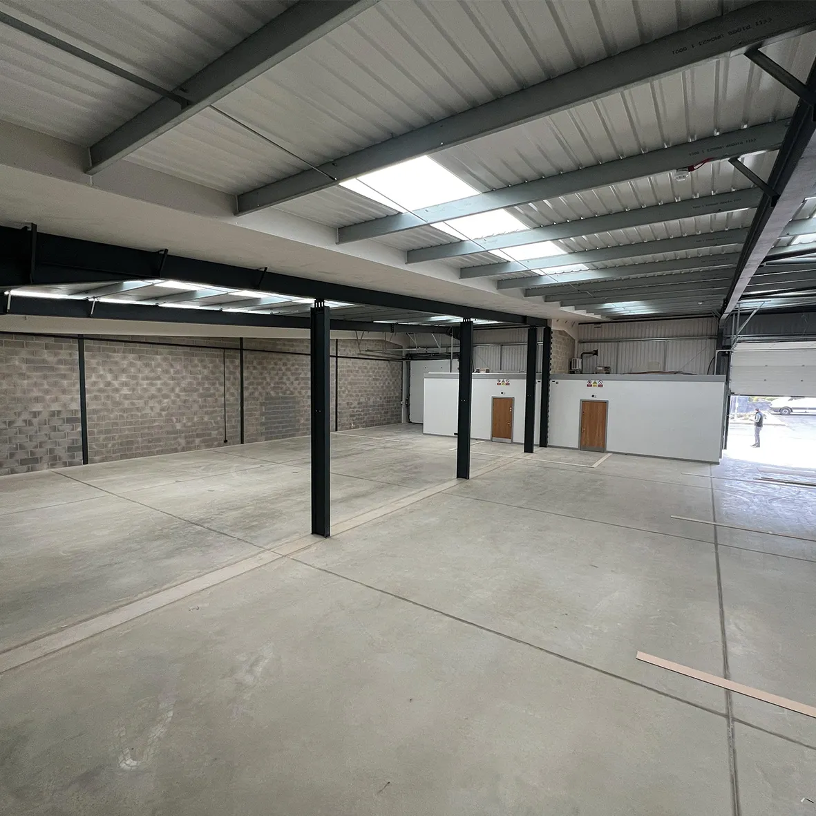 1IRON Indoor Golf pre-build