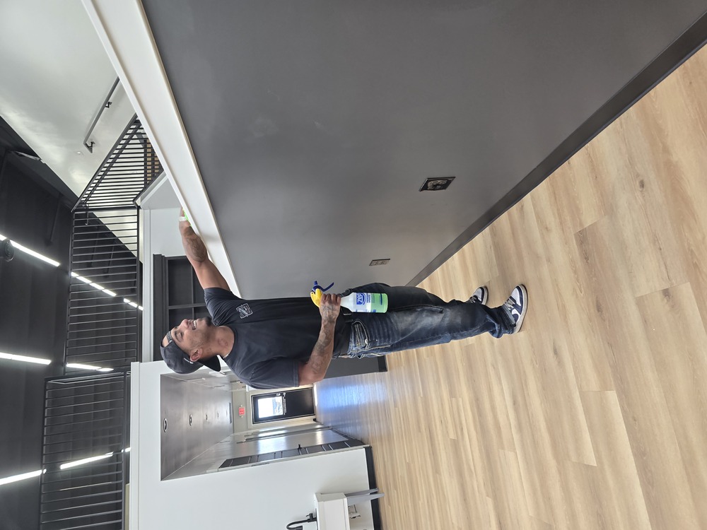  Commercial Cleaning