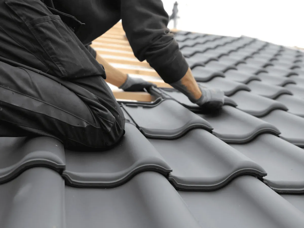 Roof Installing