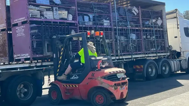 M&A Logistics Group car carrier, Ingleburn Sydney flatbed load