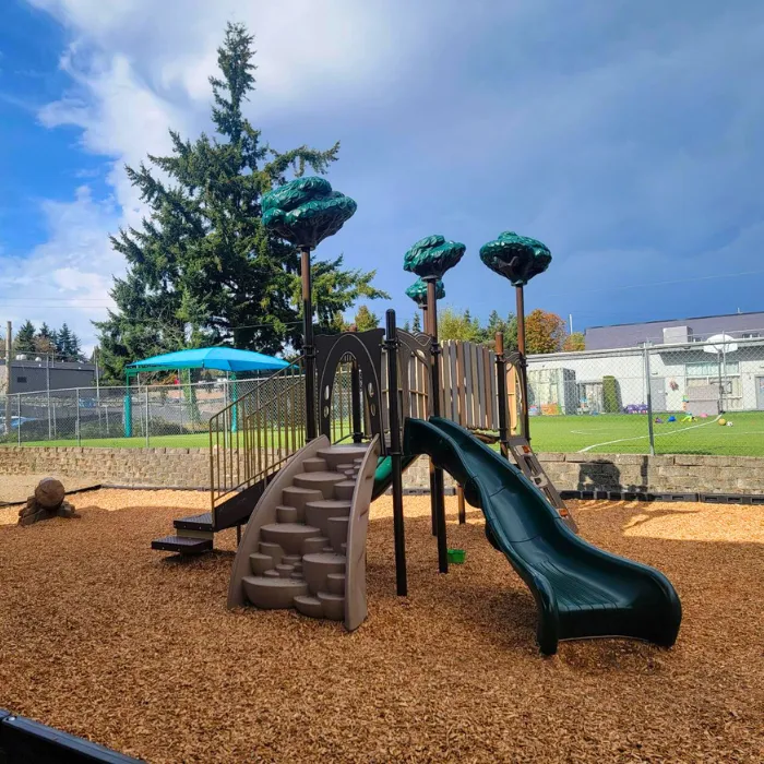 Outdoor play at Mini Einstein's Learning Center in Lynnwood, WA