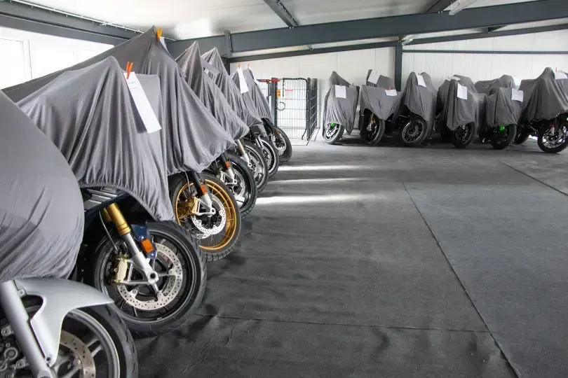 sauberer Innenraum eines Fahrzeugs