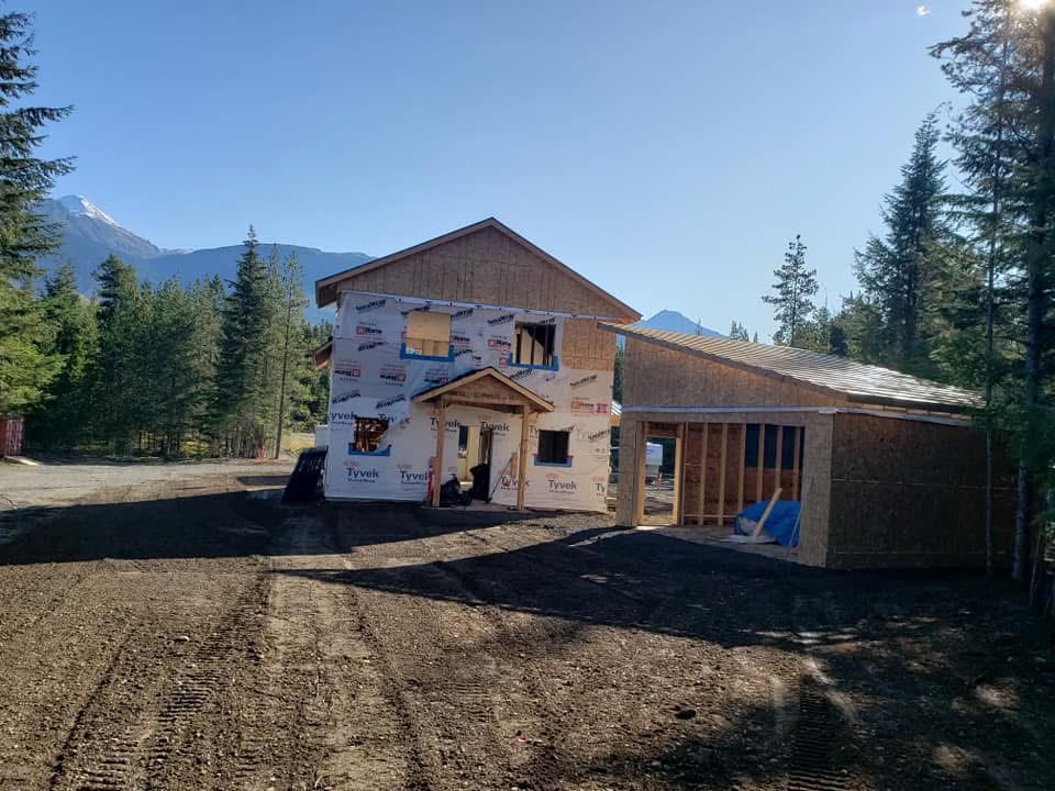 About East Peak Contracting