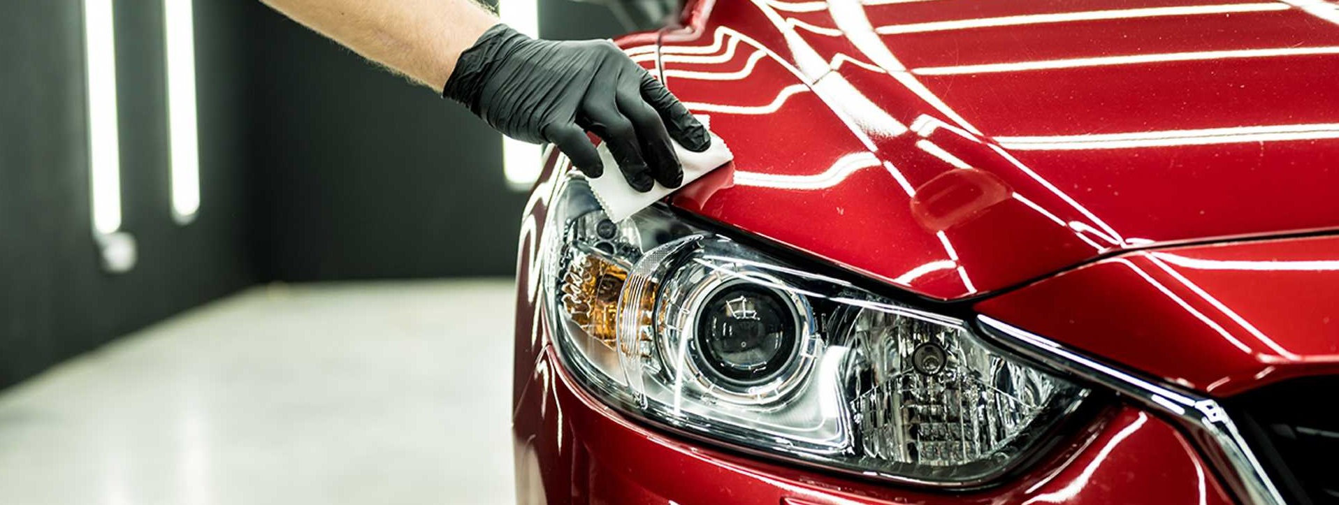 Ceramic coating Toronto — hydrophobic paint protection for GTA winters
