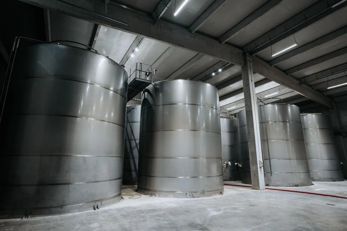 steel tanks coating Auckland