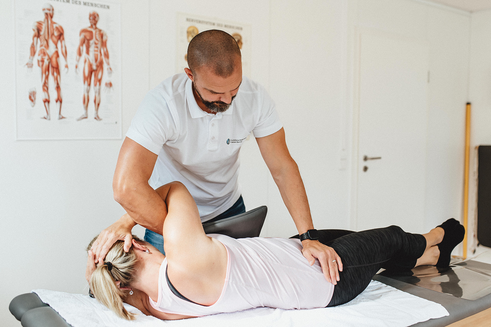 Sanfte Korrekturen zur Wiederherstellung von Gelenkfunktion und Beweglichkeit.