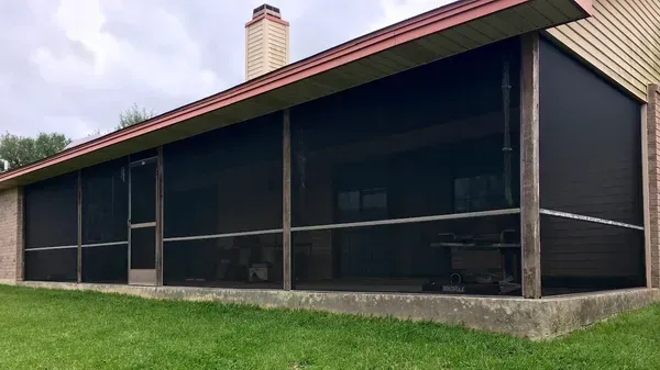 Fort Worth Screen Repair & Rescreening