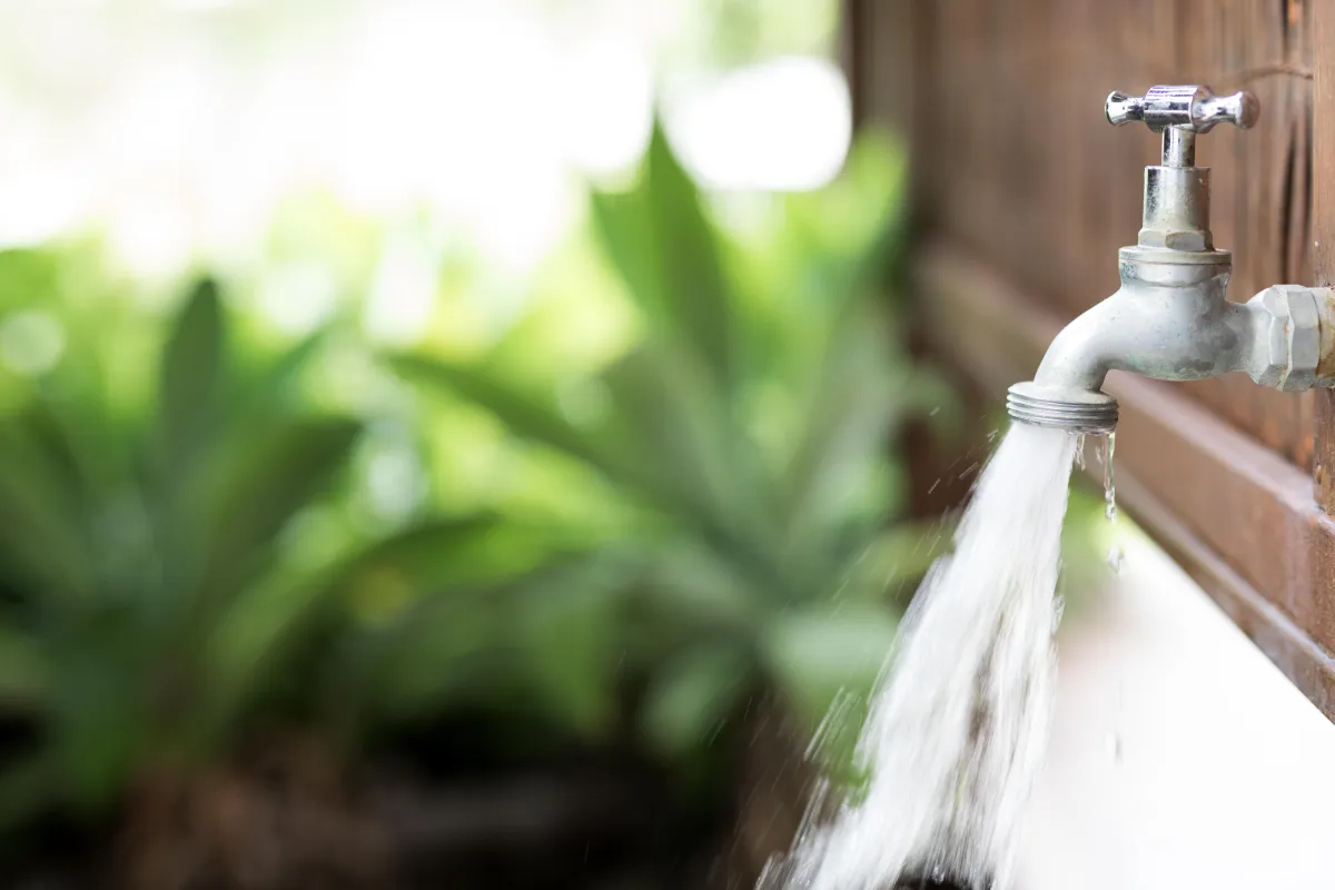outdoor tap plumber woodford