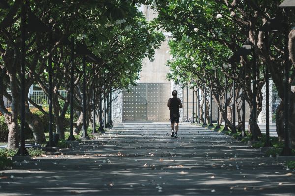 What Is a Good VO2 Max for Your Age (and How to Improve It)