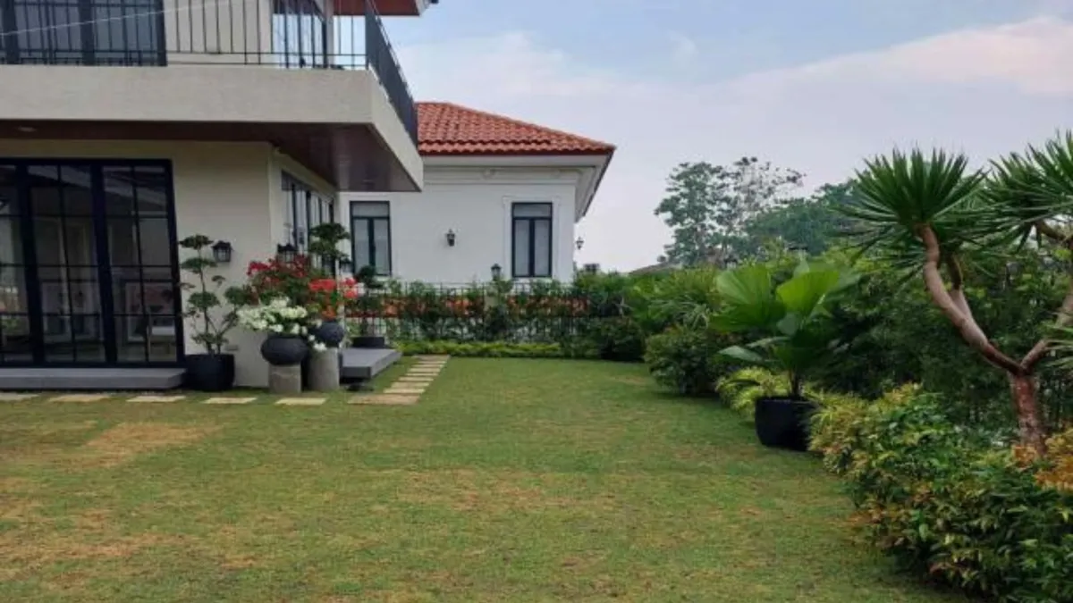  Full Garden Landscape