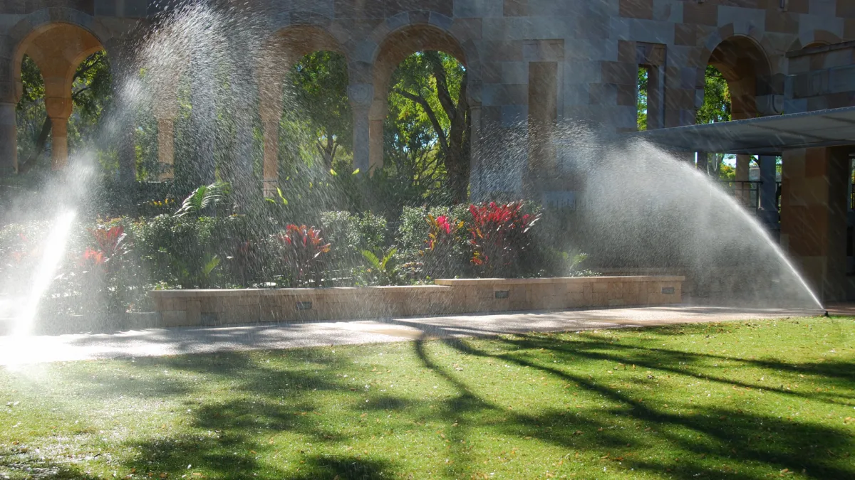  Full Garden Landscape