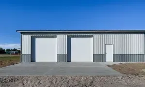 a close up of a bunch of metal rods