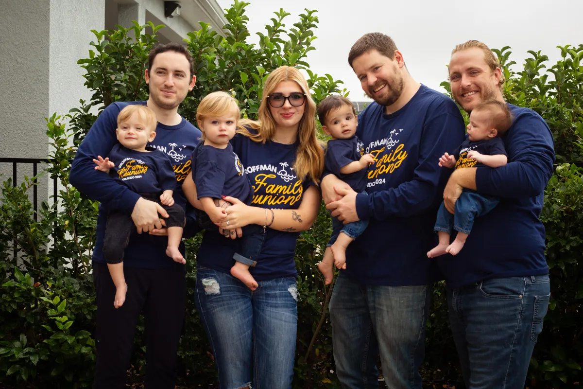 Family photos at Lake Eola Park during golden hour