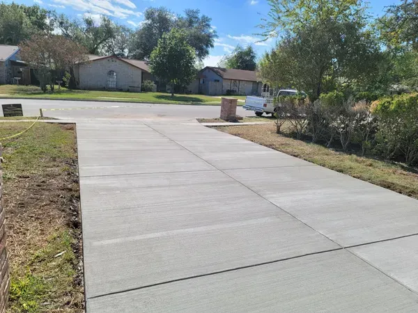 Abilene Concrete builds and installs Driveway