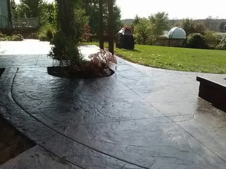 Harrisonburg Concrete builds and installs walkway