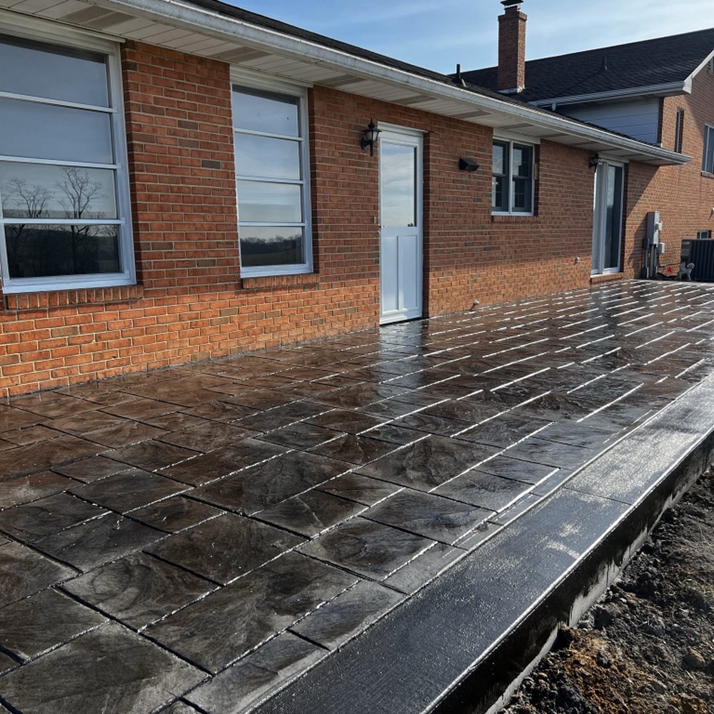 Harrisonburg Concrete builds and installs Slab.
