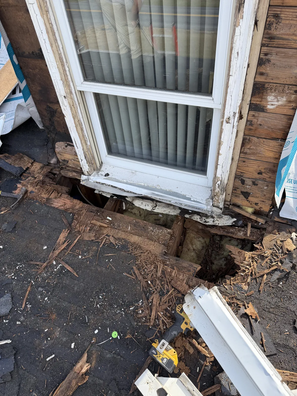 Window Installation & Repair 