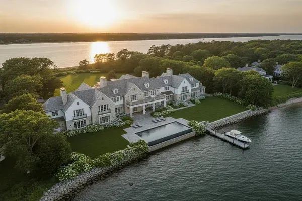 Top Waterfront Home Designs for Your Long Island Paradise
