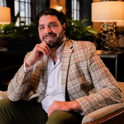 Travis Goveia National Sales Director Gruening Health & Wealth, COACHG ,and GHW Partners