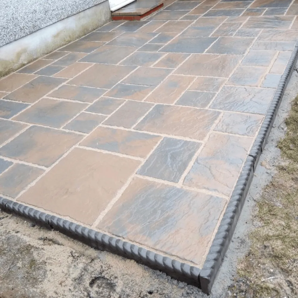 Rear garden patio with decorative border