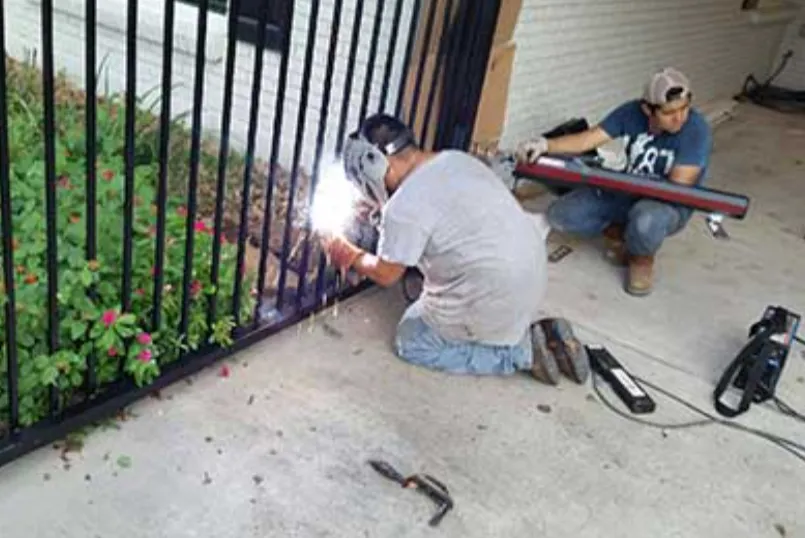 fence repair naples fl
