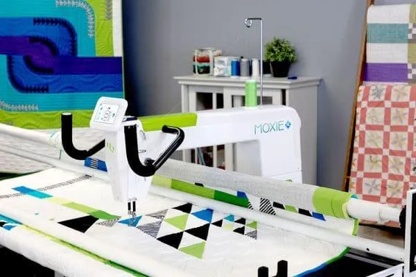 Handiquilter moxie xl machine and loft frame