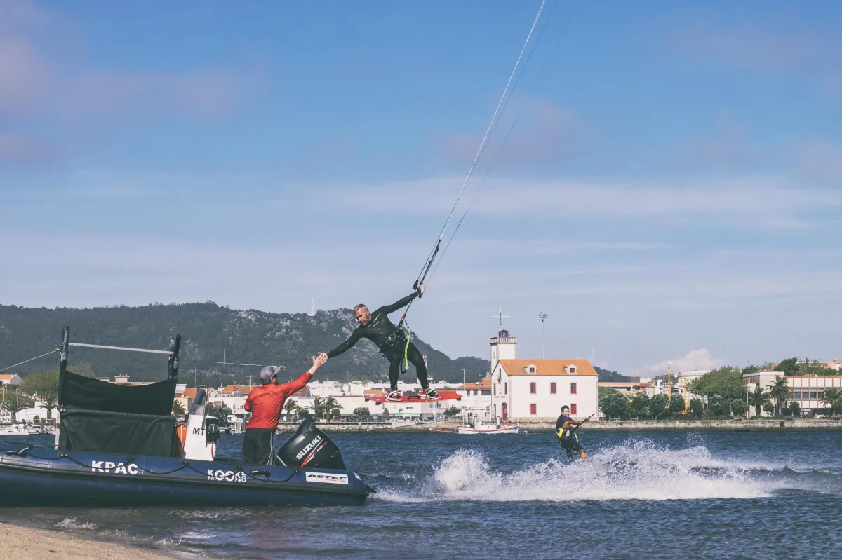 Boat support and fun