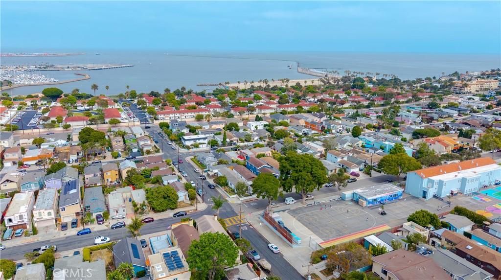 Experienced South Bay Realtor helping homeowners in San Pedro, Palos Verdes, and Torrance sell their homes and confidently transition into their next chapter of life.