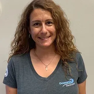 Lauren Abbott - Office Manager/Owner