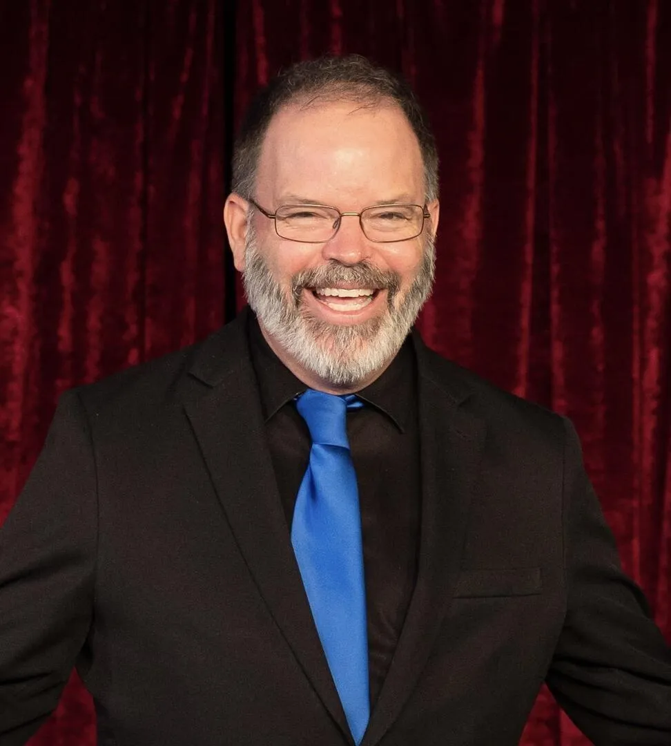 California Magic Club Performr