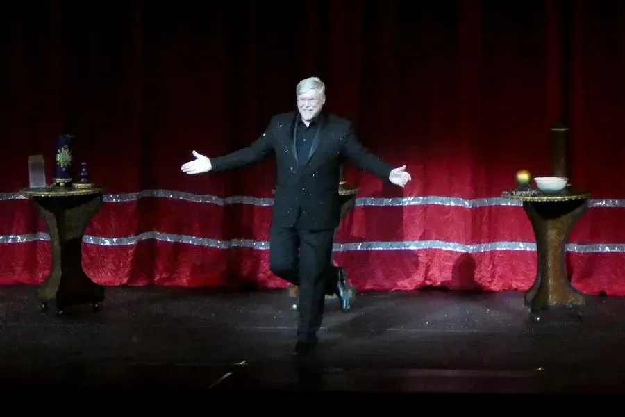 California Magic Club Performer