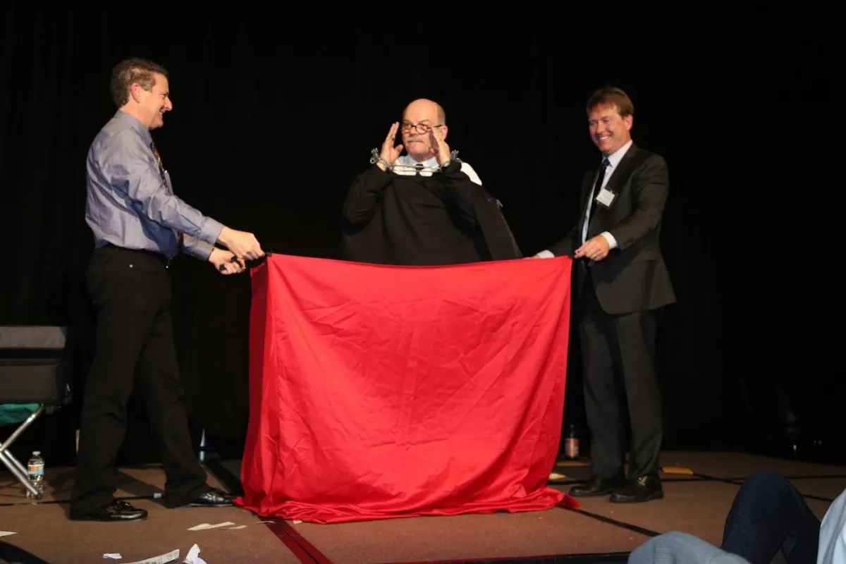 California Magic Club Performer
