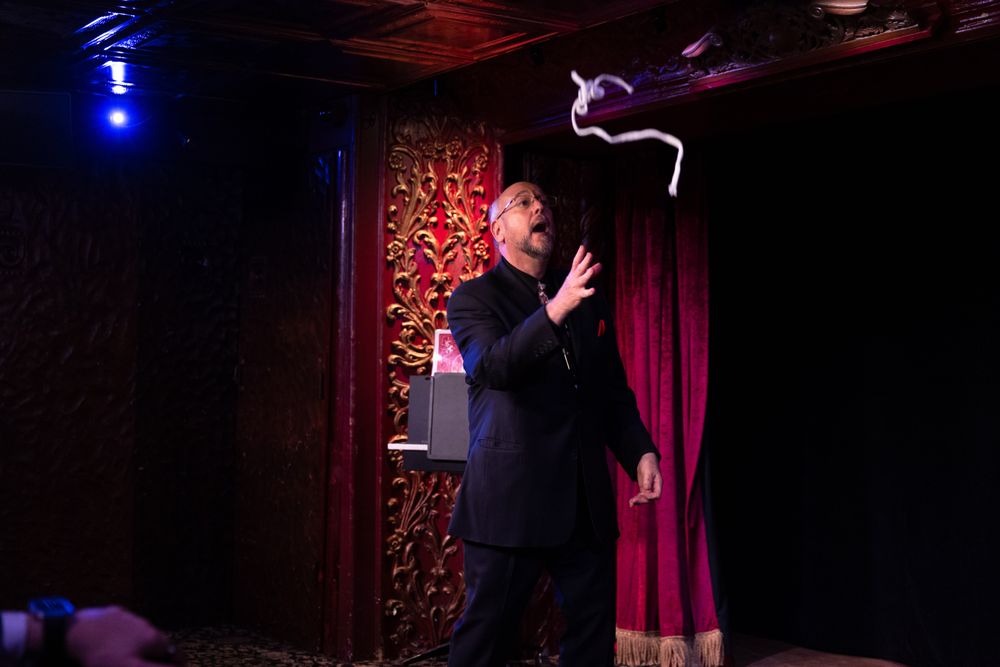 California Magic Club Performer