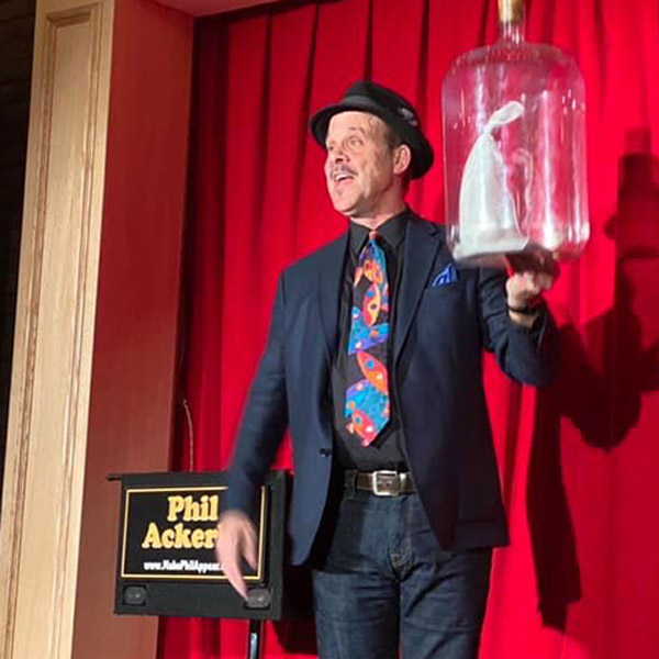 California Magic Club Performer