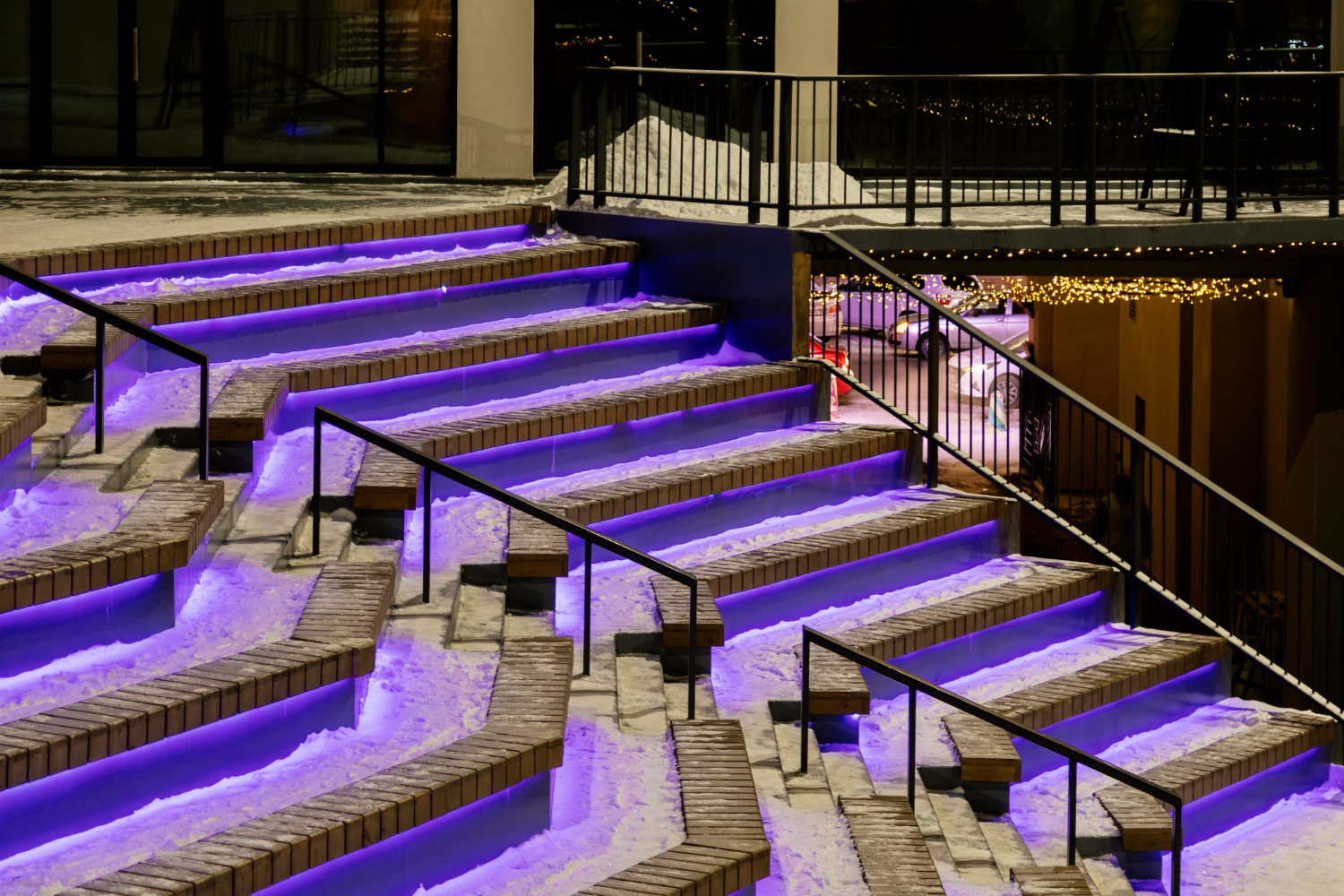 Uplighting: How Pros Use It to Add Drama to Trees and Facades | Outdoor Lights + Shades