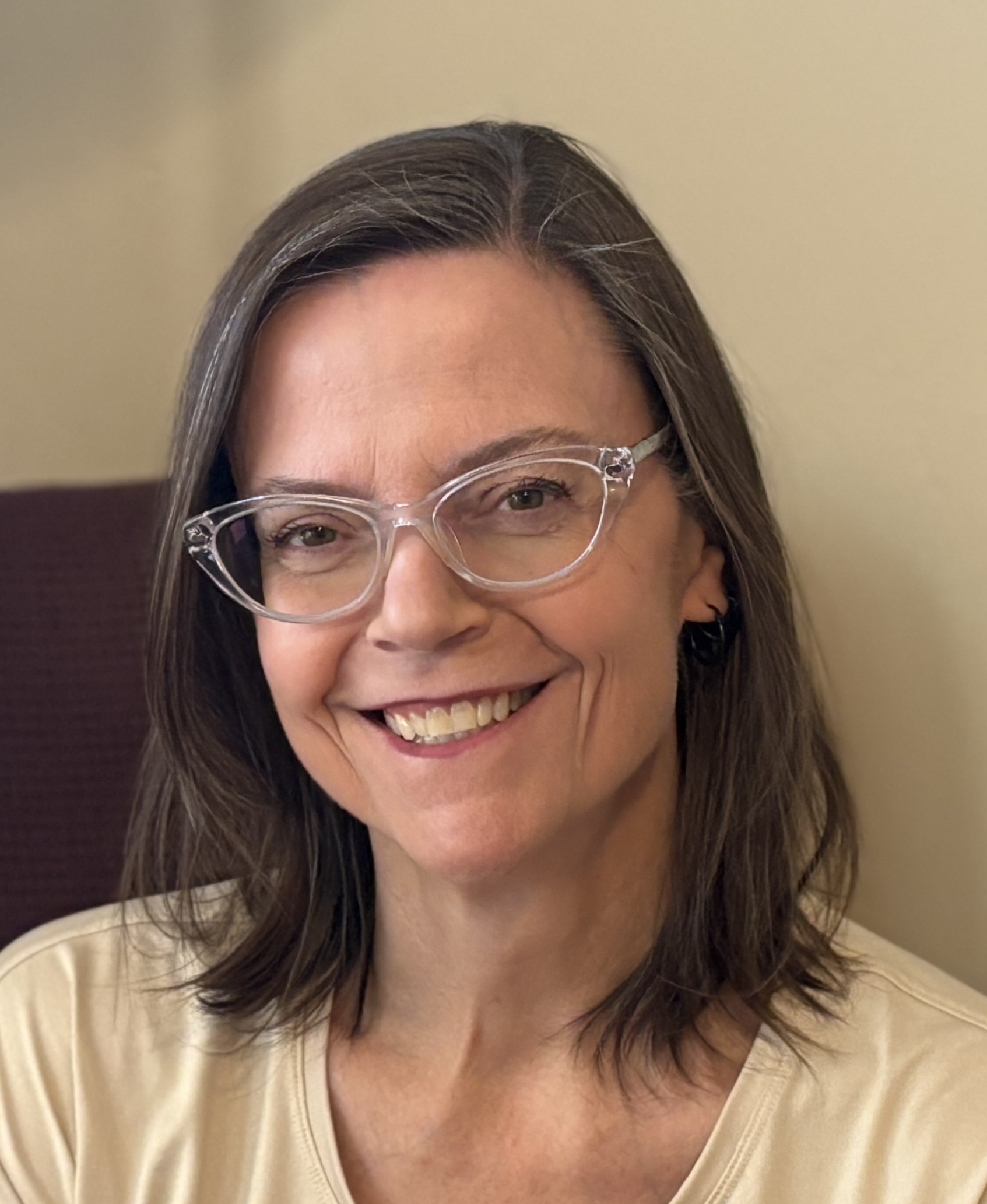 Maurene Janiece Headshot