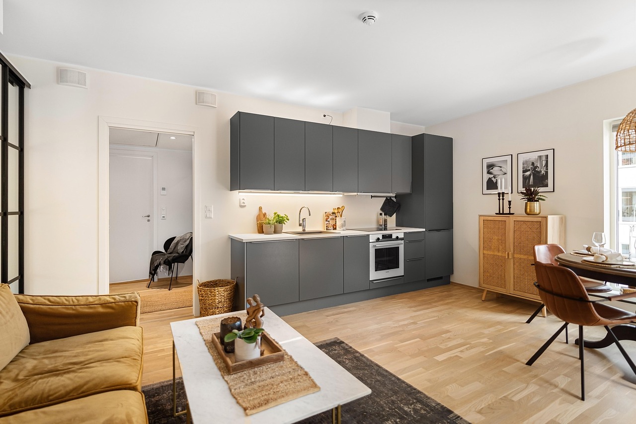 Cabinet Painting & Refinishing