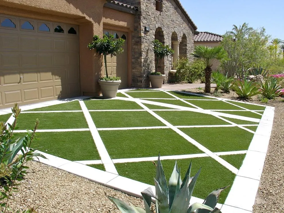 Stuv-Driveway-Artificial-Grass